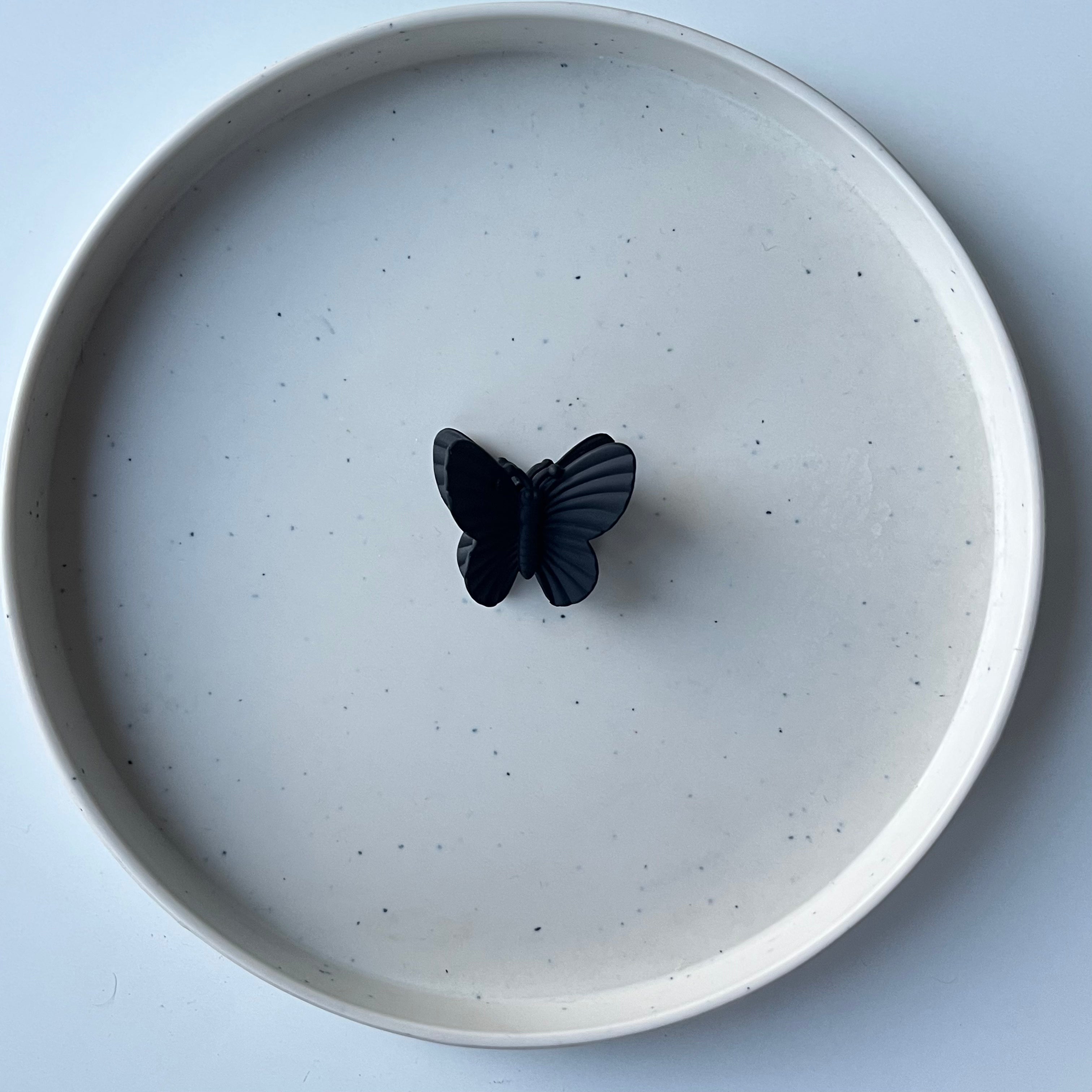 Papillon Matte Claw Clip – Small